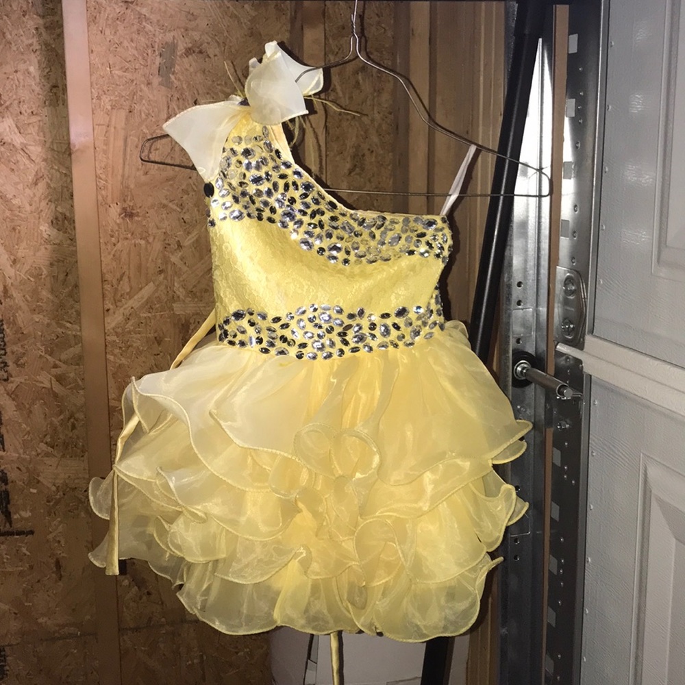 Pageant dress